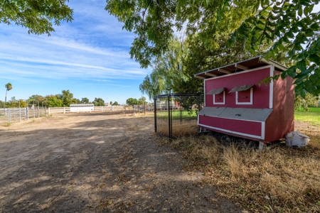 Vacaville, CA Country Home & Horse Properties for Sale - image 41