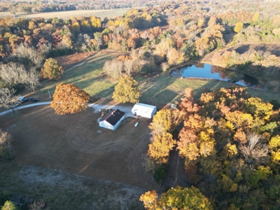 Charming Home on 30 acres with a beautiful pond and creek. - image 9