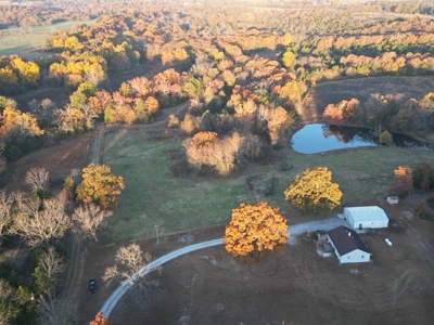 Charming Home on 30 acres with a beautiful pond and creek. - image 2