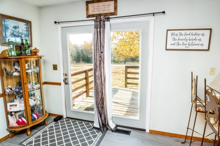 Charming Home on 30 acres with a beautiful pond and creek. - image 43