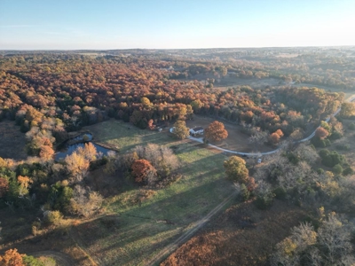 Charming Home on 30 acres with a beautiful pond and creek. - image 7