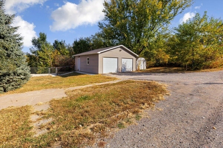 Home For Sale In Missouri Valley Iowa - image 24
