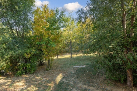 Home For Sale In Missouri Valley Iowa - image 27