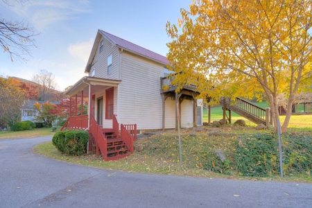 Home, Log Cabin & Old Country Store for Sale in Bedford VA - image 38