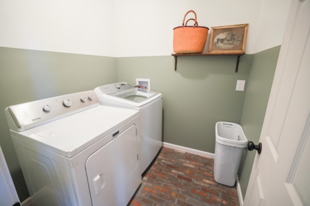 Stunning Amish-Built Home on 20 Private Acres in Springville - image 33