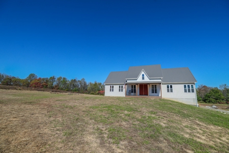 Stunning Amish-Built Home on 20 Private Acres in Springville - image 3