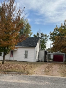 Great Home For Sale in Coldwater, Kansas - image 3