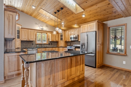 5 Bedroom 3 Bath Ranch Home on 10 Acres Oxford WI - image 8