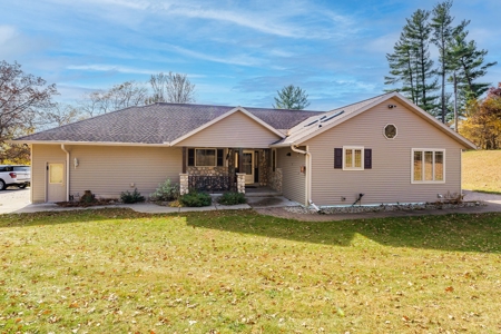 5 Bedroom 3 Bath Ranch Home on 10 Acres Oxford WI - image 5