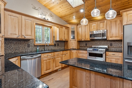 5 Bedroom 3 Bath Ranch Home on 10 Acres Oxford WI - image 9