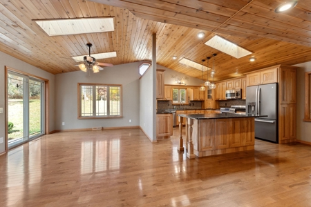 5 Bedroom 3 Bath Ranch Home on 10 Acres Oxford WI - image 7