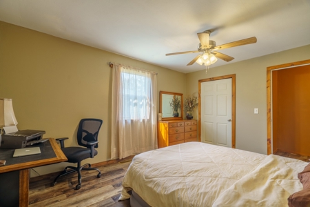 Home with Acreage for Sale in Licking, MO - image 49