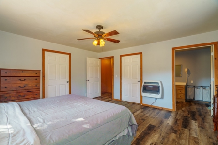 Home with Acreage for Sale in Licking, MO - image 22