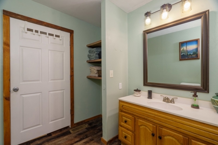 Home with Acreage for Sale in Licking, MO - image 47