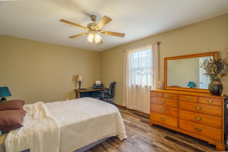 Home with Acreage for Sale in Licking, MO - image 48