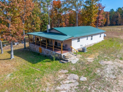 Home with Acreage for Sale in Licking, MO - image 40