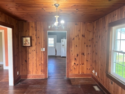 Investment Cottage for Sale in Dugspur VA - image 6