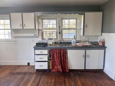 Investment Cottage for Sale in Dugspur VA - image 3