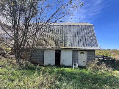 Investment Cottage for Sale in Dugspur VA - image 37
