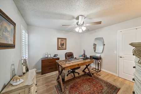 Home on the Lake For Sale in Pryor OK on Lake Hudson - image 21