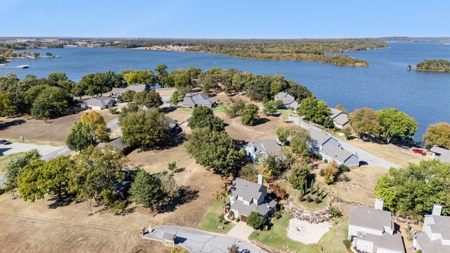 Home on the Lake For Sale in Pryor OK on Lake Hudson - image 36