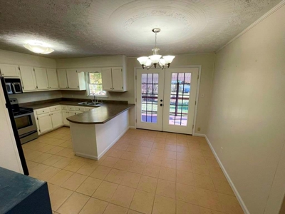 Single Level Home For Sale In Max Meadows VA - image 16