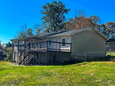Single Level Home For Sale In Max Meadows VA - image 4