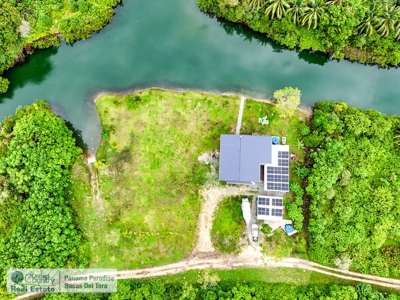 Newly Built Waterfront Home with Titled Land, Bocas del Toro - image 2