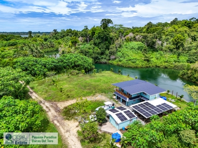 Newly Built Waterfront Home with Titled Land, Bocas del Toro - image 9