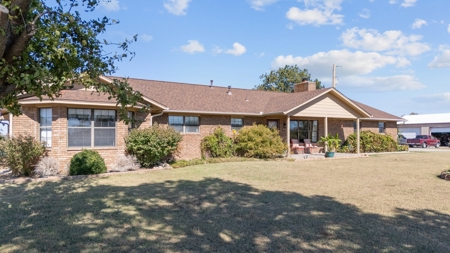 Adair, OK Country Home on 100 acres For Sale - image 4