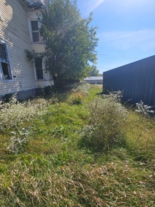 Home For Auction - image 19