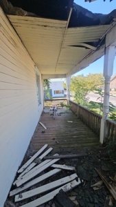 Home For Auction - image 7