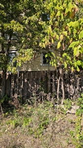 Home For Auction - image 34