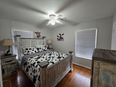 Kerr Lake Country Home & Shop - 5 Acres - image 22