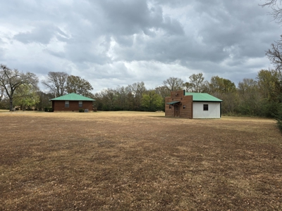 Kerr Lake Country Home & Shop - 5 Acres - image 35