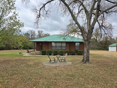 Kerr Lake Country Home & Shop - 5 Acres - image 2