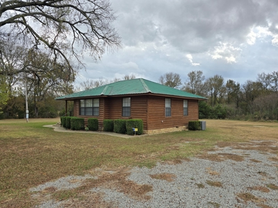 Kerr Lake Country Home & Shop - 5 Acres - image 7