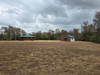 Kerr Lake Country Home & Shop - 5 Acres - image 32