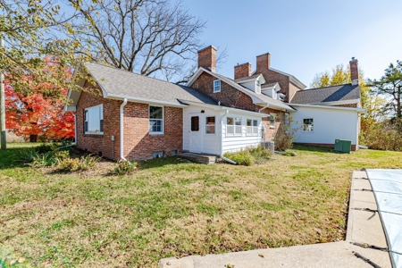 Historic Missouri Estate with 349.15 Acres - image 15