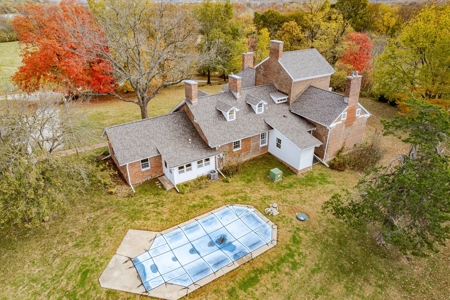 Historic Missouri Estate with 349.15 Acres - image 3