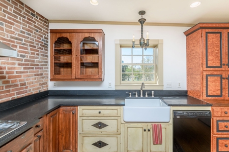 Historic Missouri Estate with 349.15 Acres - image 24