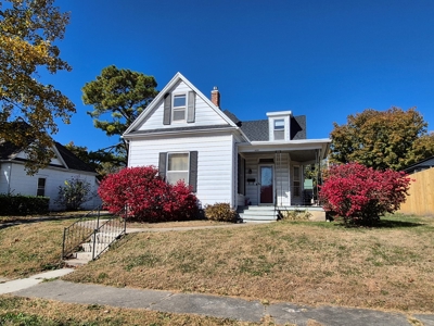 Historic Home for Sale in Fayette, MO, Fixer Upper - image 37