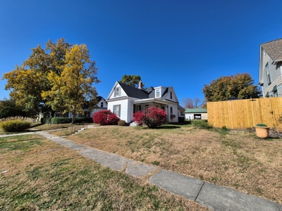Historic Home for Sale in Fayette, MO, Fixer Upper - image 36