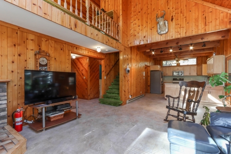 Gilbert Lake Home For Sale in Wild Rose, WI - image 37