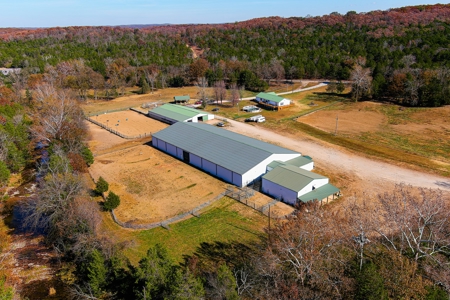 18 Acre Midwest Horse Ranch - Equine Training Facility - image 14