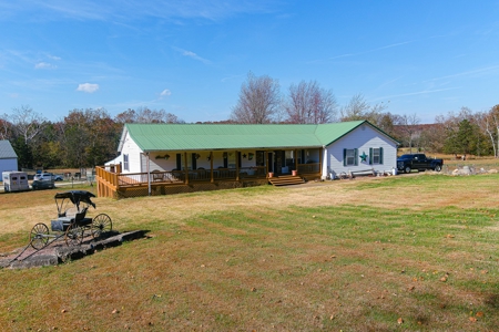 18 Acre Midwest Horse Ranch - Equine Training Facility - image 9