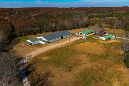18 Acre Midwest Horse Ranch - Equine Training Facility - image 20