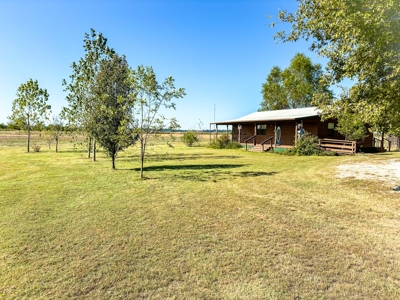 885 Sq Ft Cabin on 1.58 Acres in Garvin, OK - Bid Online - image 2