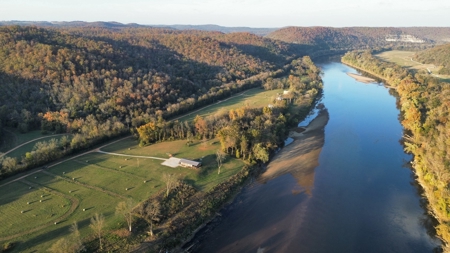Riverfront Lot For Sale In North Central Arkansas - image 1