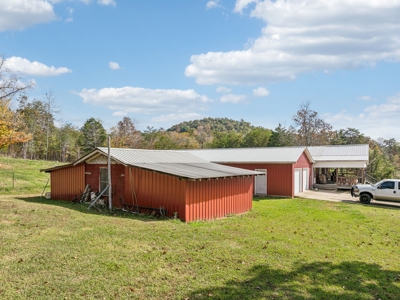 Ranch For Sale In Tennessee, Creek, Pond, Shop, Barn, Huntin - image 23